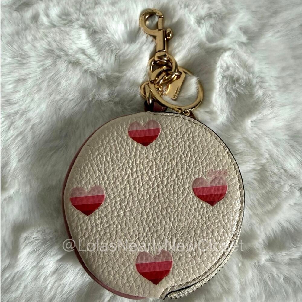 COACH Circular Coin Pouch With Heart Print Bag Charm Key Fob - Picture 2 of 3